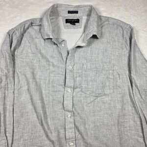 Banana Republic Men's Button Down Size XL untucked Fit Gray